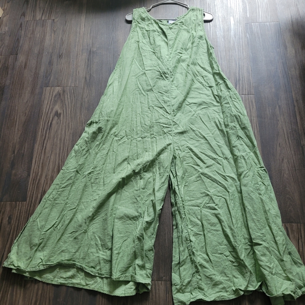 Green Sleeveless Jumpsuit